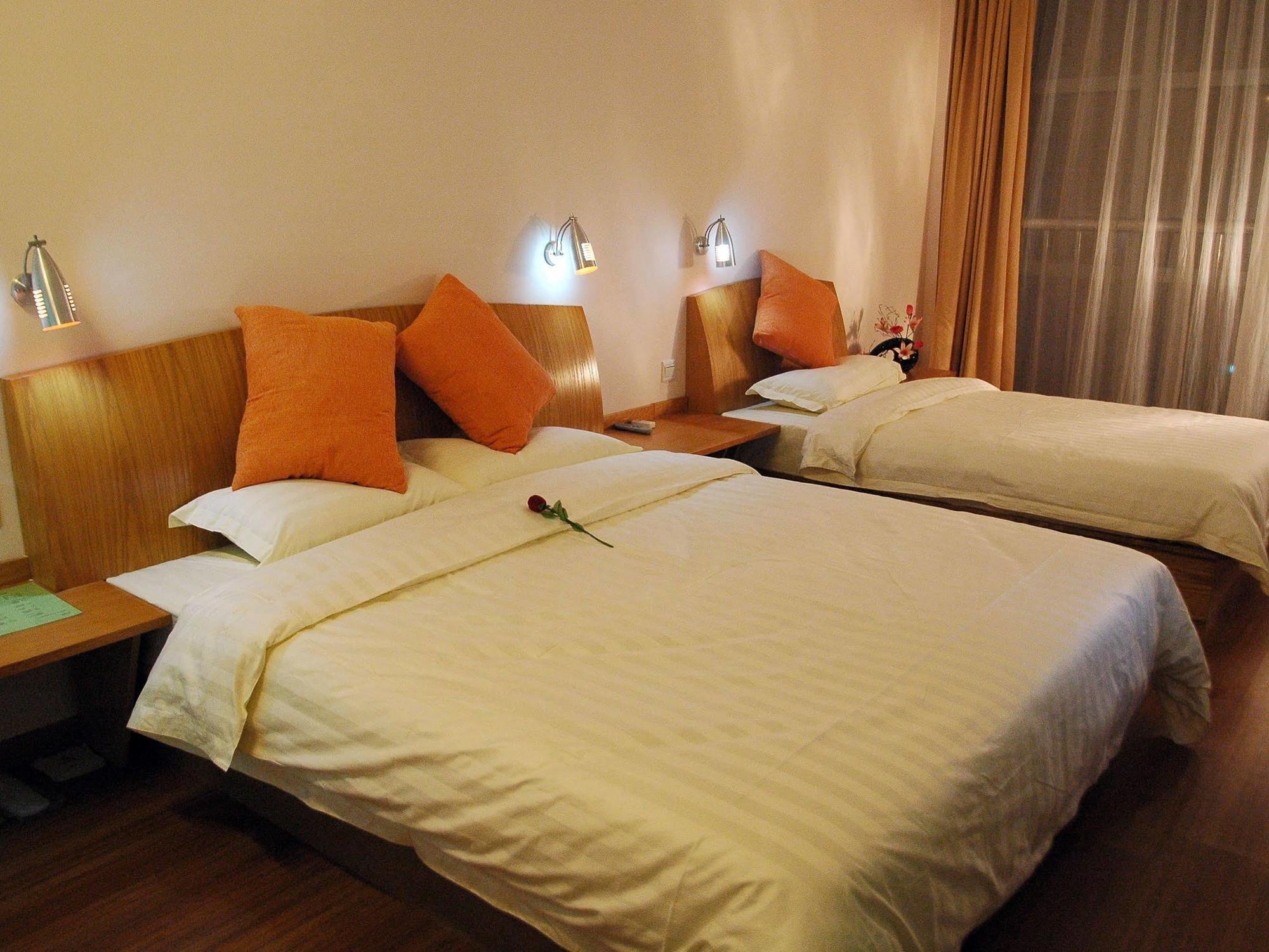 Home Club Hotel Yuexiu Branch Kanton Exteriér fotografie